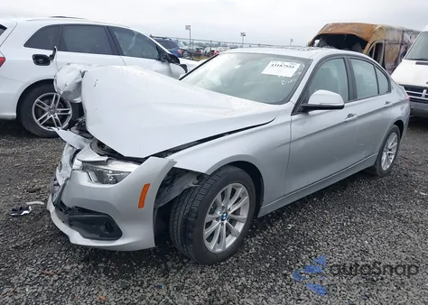 2018 BMW 320I xDrive из США, поврежденный, VIN WBA8E5G59JNV02381